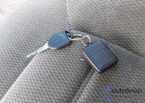 2002 Ford Explorer Xlt z USA, uszkodzony, nr VIN 1FMZU73E12UB08940